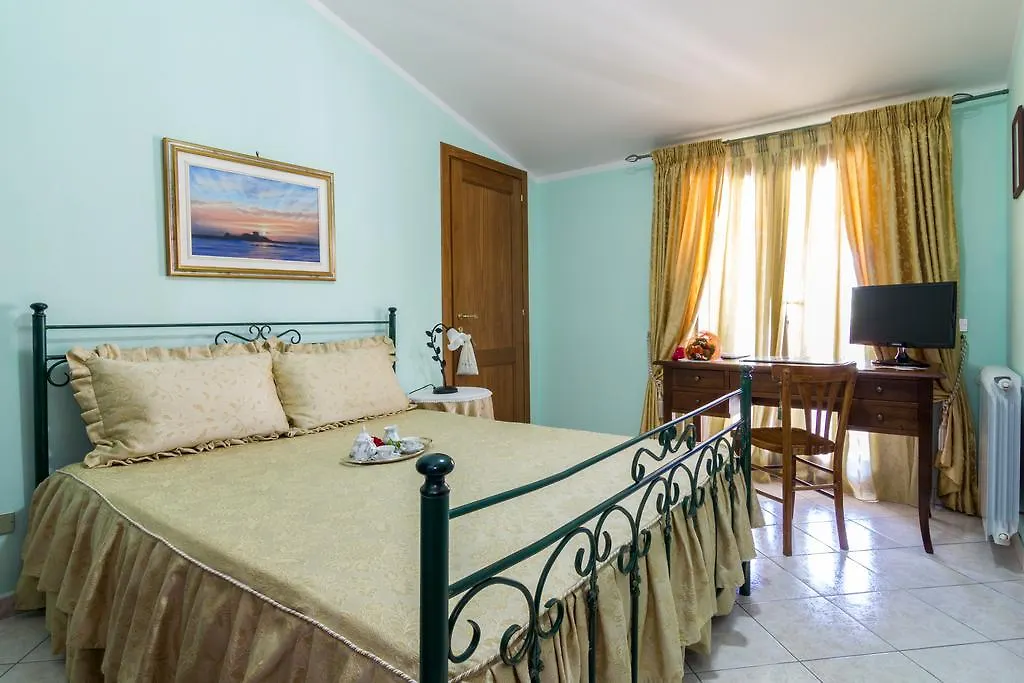 Casa Titti Bed & Breakfast Cabras 0*,  Italy